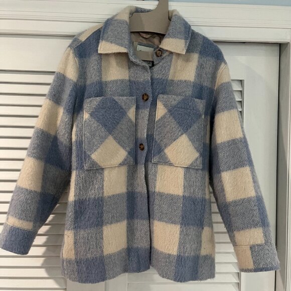 Abercrombie & Fitch Cozy Shirt Jacket in Blue Plaid, Size S - Picture 2 of 5